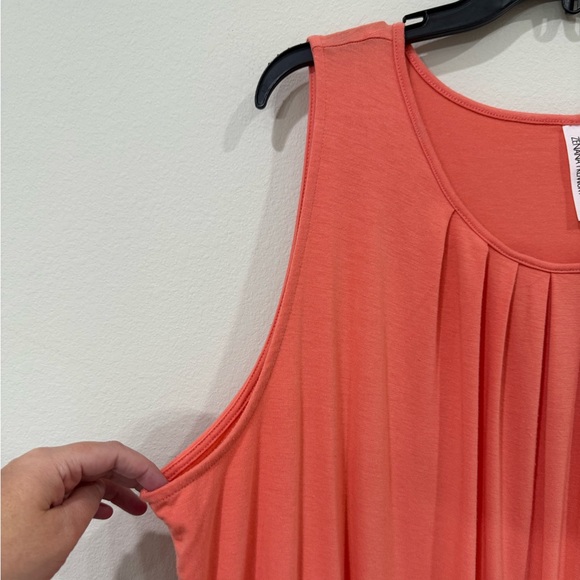 Zenana Premium Coral Sleeveless Women's Top - Picture 3 of 5
